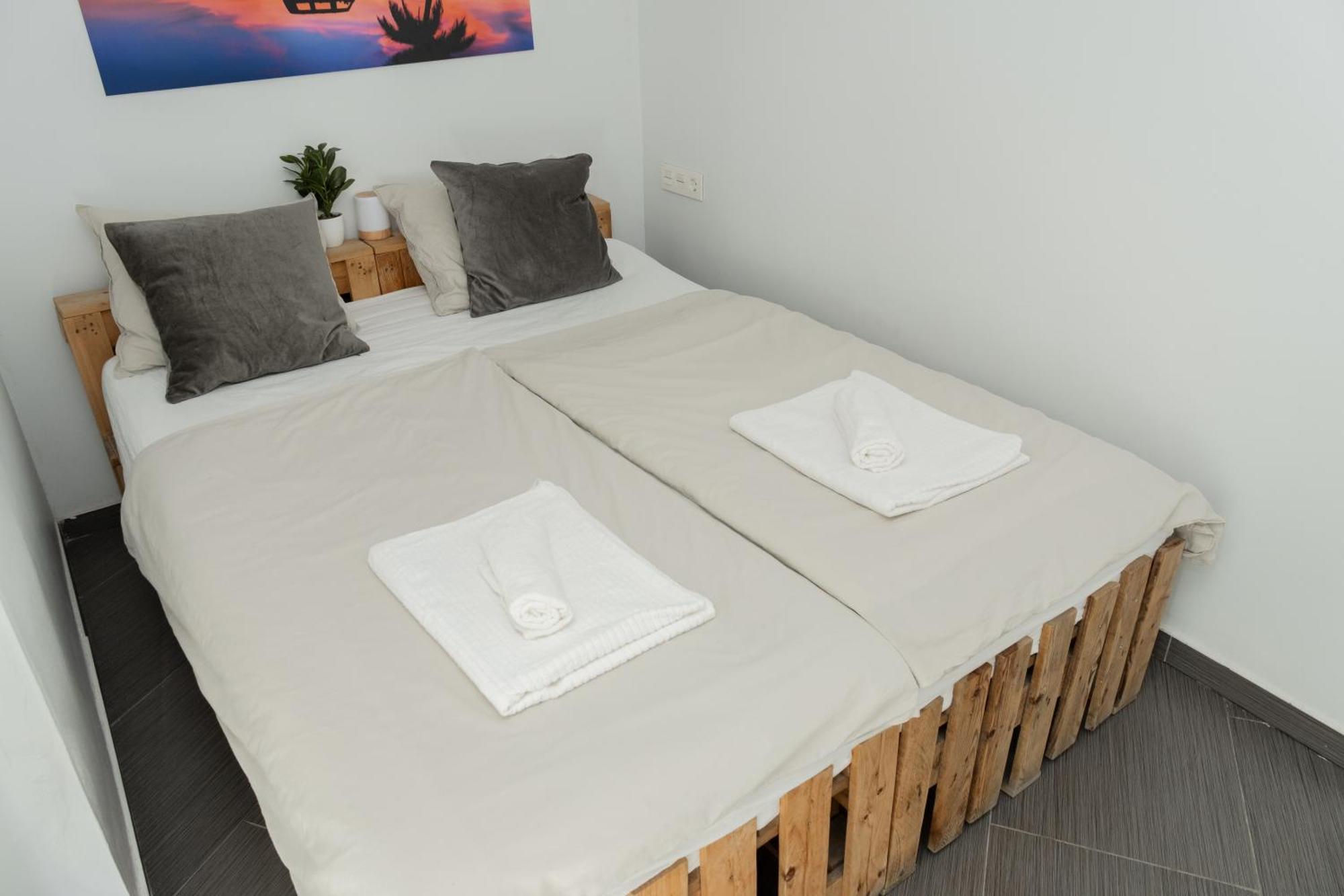 Surfersresidence Apartments 타리파 외부 사진